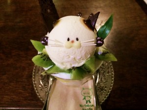 「ことばのはおと」にゃんこパフェ